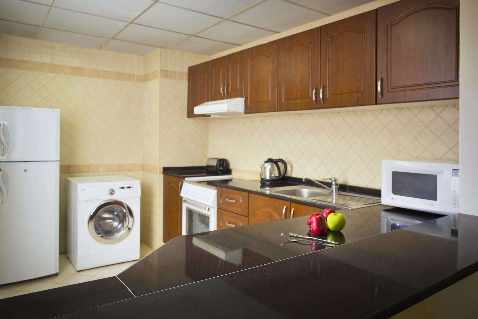 Time Crystal Hotel Apartment Dubai Exteriör bild